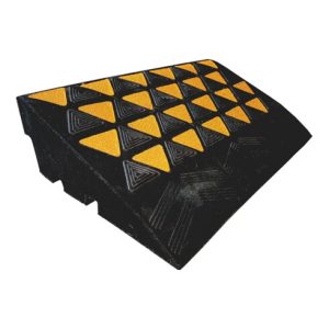 Bordsteinrampe Admi®Ramp L600xB300xH100mm Gum.schwarz ADMIRAL Bordsteinrampe Admi®Ramp L600xB300xH100mm Gum.schwarz ADMIRAL
