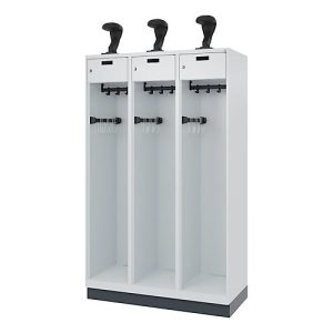 C+P Feuerwehrspind Evolo, Modell PRAKTUS, 3 Abteile, H 1950 x B 1200 x T 500 mm, Sockel, lichtgrau RAL 7035 C+P Feuerwehrspind Evolo, Modell PRAKTUS, 3 Abteile, H 1950 x B 1200 x T 500 mm, Sockel, lichtgrau RAL 7035