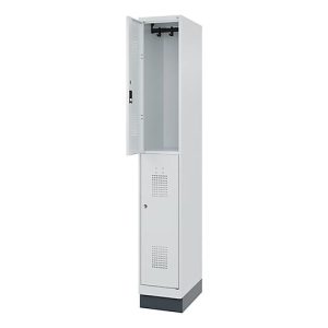 Doppelstöckiger Feuerwehrspind C+P Flexo White, 1 Abteil mit 2 Fächern, Sockel, B 300 x T 500 x H 1950 mm, RAL 7035 Lichtgrau/RAL 7016 Anthrazitgrau Doppelstöckiger Feuerwehrspind C+P Flexo White, 1 Abteil mit 2 Fächern, Sockel, B 300 x T 500 x H 1950 mm, RAL 7035 Lichtgrau/RAL 7016 Anthrazitgrau