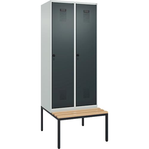 Kleiderspind C+P Evolo Plus, 2 Abteile, 400 mm Abteilbreite, mit untergebauter Sitzbank, B 800 x T 815 x H 2120 mm, Drehriegel, lichtgrau/anthrazitgrau