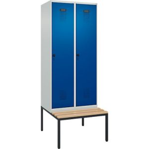 Kleiderspind C+P Evolo Plus, 2 Abteile, 400 mm Abteilbreite, mit untergebauter Sitzbank, B 800 x T 815 x H 2120 mm, Drehriegel, lichtgrau/enzianblau Kleiderspind C+P Evolo Plus, 2 Abteile, 400 mm Abteilbreite, mit untergebauter Sitzbank, B 800 x T 815 x H 2120 mm, Drehriegel, lichtgrau/enzianblau