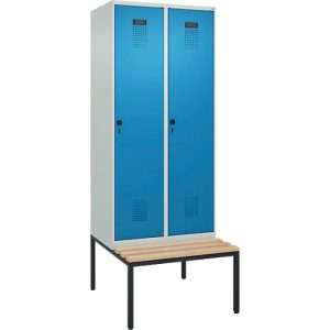 Kleiderspind C+P Evolo Plus, 2 Abteile, 400 mm Abteilbreite, mit untergebauter Sitzbank, B 800 x T 815 x H 2120 mm, Drehriegel, lichtgrau/lichtblau Kleiderspind C+P Evolo Plus, 2 Abteile, 400 mm Abteilbreite, mit untergebauter Sitzbank, B 800 x T 815 x H 2120 mm, Drehriegel, lichtgrau/lichtblau