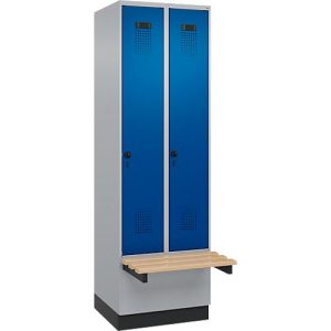 Kleiderspind C+P Evolo Plus, 2 Abteile à 300 mm Breite, Sockel, schwebende Sitzbank, B 600 x T 815 x H 1950 mm, Drehriegel, weißaluminium/enzianblau Kleiderspind C+P Evolo Plus, 2 Abteile à 300 mm Breite, Sockel, schwebende Sitzbank, B 600 x T 815 x H 1950 mm, Drehriegel, weißaluminium/enzianblau