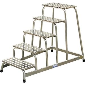 Krause Montagetritt, 5 Stufen, Höhe 1,00 m, 13,5 kg Krause Montagetritt, 5 Stufen, Höhe 1,00 m, 13,5 kg
