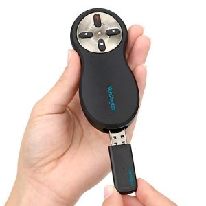 Wireless Presenter Kensington 33374EU, roter Laserpointer Klasse 2, Reichweite bis 20 m, 4 Tasten, USB-Empfänger, schwarz-silber, inkl. Batterien Wireless Presenter Kensington 33374EU, roter Laserpointer Klasse 2, Reichweite bis 20 m, 4 Tasten, USB-Empfänger, schwarz-silber, inkl. Batterien